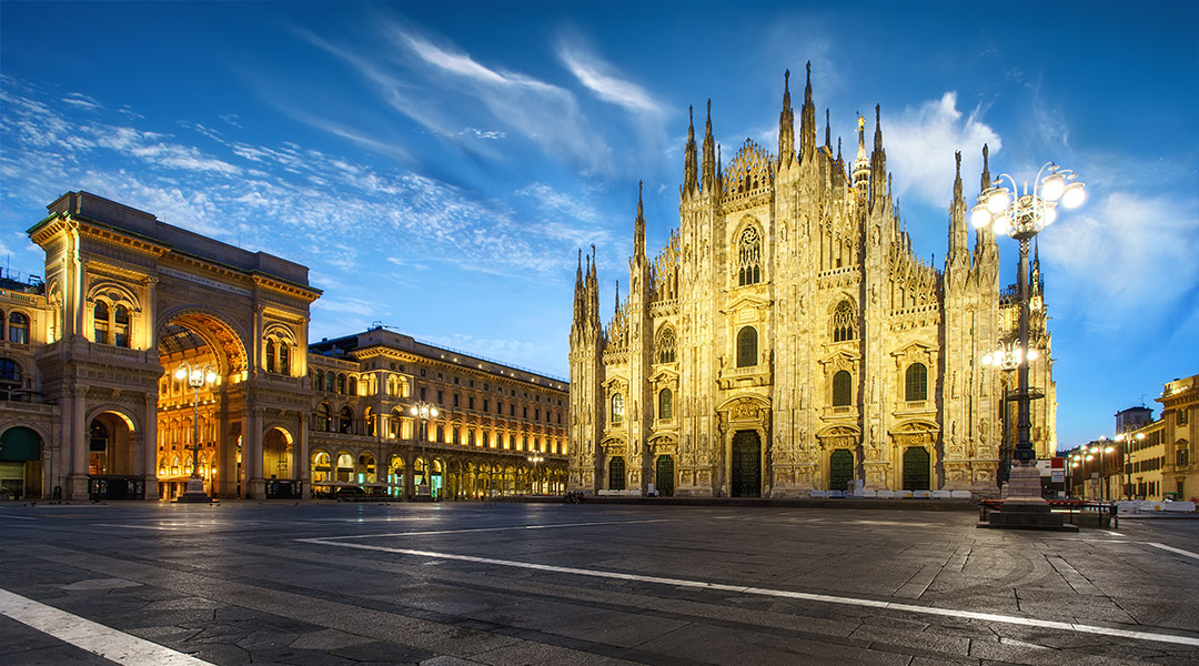 Luxury car rental in Milano